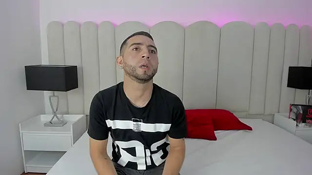 Lushian  online show from December 2025 02:36:02 PM