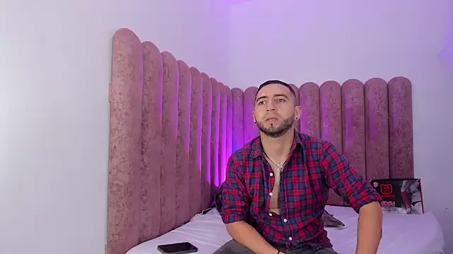 Snapshot of Lushian_ chatting on March 2026 04:02:02 PM Lushian online show from March 2026 04:02:02 PM