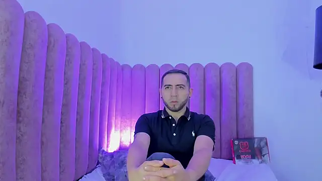 Snapshot of Lushian_ chatting on April 2026 03:31:01 PM Lushian online show from April 2026 03:31:01 PM