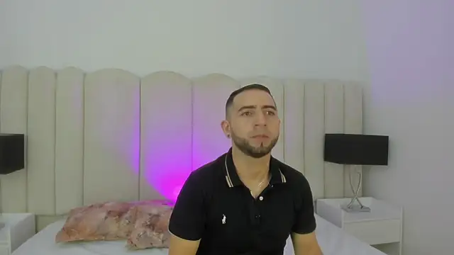 Snapshot of Lushian_ chatting on June 2026 04:19:02 PM Lushian online show from June 2026 04:19:02 PM