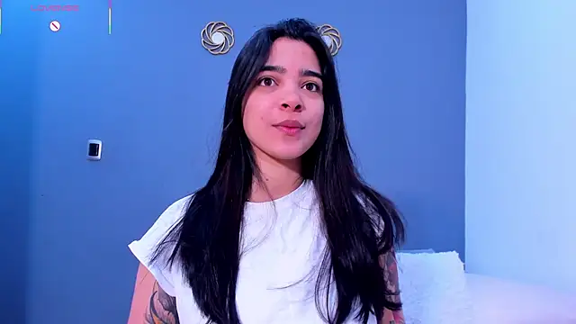 Snapshot of KamilaBetancourt chatting on July 2026 12:44:01 PM KamilaBetancourt online show from July 2026 12:44:01 PM