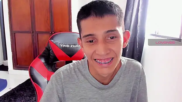 gomitaboy 1 online show from September 2025 06:55:01 PM