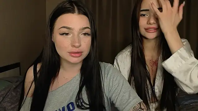 Snapshot of honey_____bunny chatting on September 2025 08:31:02 PM honey bunny online show from September 2025 08:31:02 PM