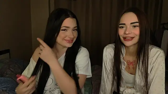 Snapshot of honey_____bunny chatting on September 2025 07:25:01 PM honey bunny online show from September 2025 07:25:01 PM