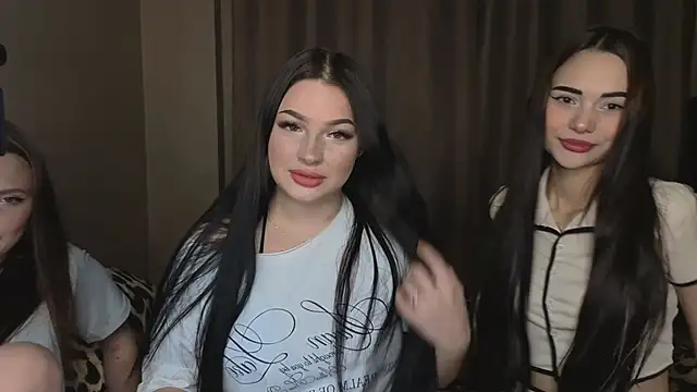 Snapshot of honey_____bunny chatting on October 2025 02:14:01 PM honey bunny online show from October 2025 02:14:01 PM