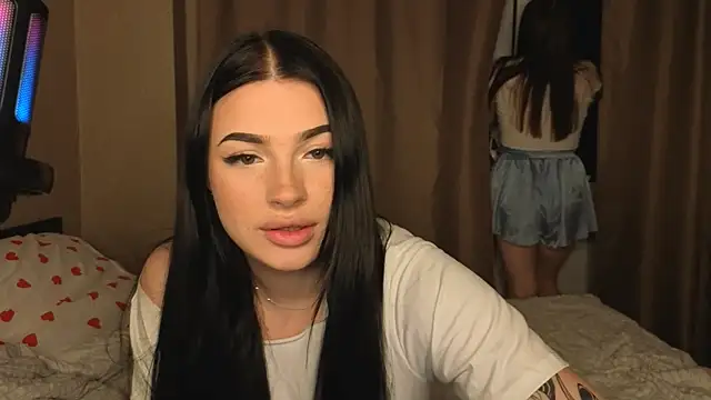 Snapshot of honey_____bunny chatting on October 2025 03:33:02 PM honey bunny online show from October 2025 03:33:02 PM