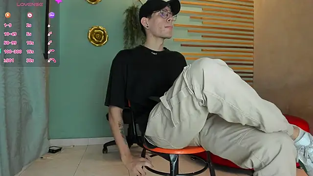 david huge online show from October 2025 01:23:01 AM