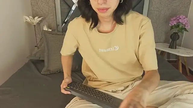 Snapshot of ryo_light chatting on February 2026 04:17:02 AM ryo light online show from February 2026 04:17:02 AM