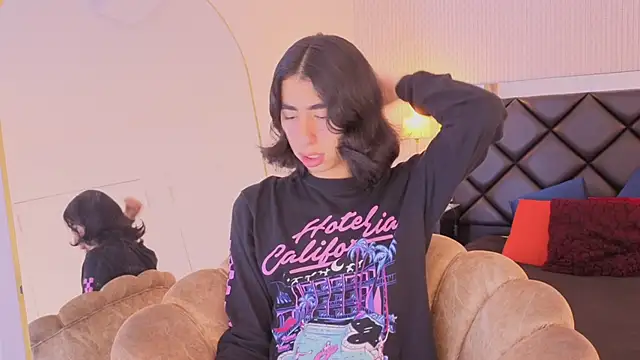 Snapshot of ryo_light chatting on February 2026 04:00:01 AM ryo light online show from February 2026 04:00:01 AM