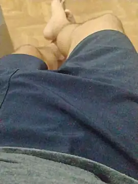 Snapshot of LeoMaduroSP chatting on December 2025 11:43:01 PM LeoMaduroSP online show from December 2025 11:43:01 PM