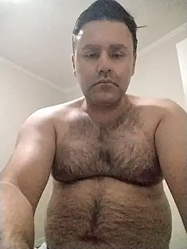 Snapshot of LeoMaduroSP chatting on December 2025 03:46:02 AM LeoMaduroSP online show from December 2025 03:46:02 AM