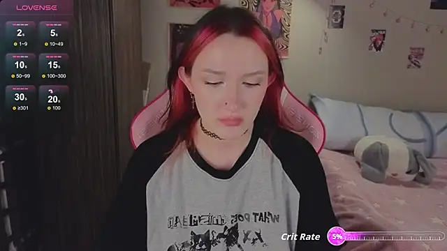 Snapshot of CrystalBlaze_ chatting on October 2025 08:47:01 PM CrystalBlaze  online show from October 2025 08:47:01 PM