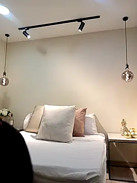 Samantha hotly online show from September 2025 11:10:01 AM