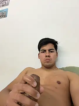 Snapshot of BonnieOctonary chatting on April 2026 03:46:02 PM BonnieOctonary online show from April 2026 03:46:02 PM