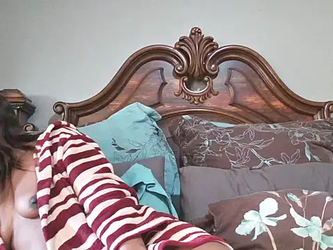 kinkyliciouse23 online show from May 2026 09:17:01 AM