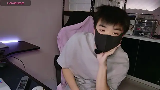 doggyman523 online show from November 2025 04:30:01 PM