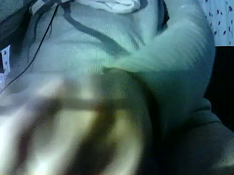 Snapshot of photo3995 chatting on April 2026 08:42:02 PM photo3995 online show from April 2026 08:42:02 PM