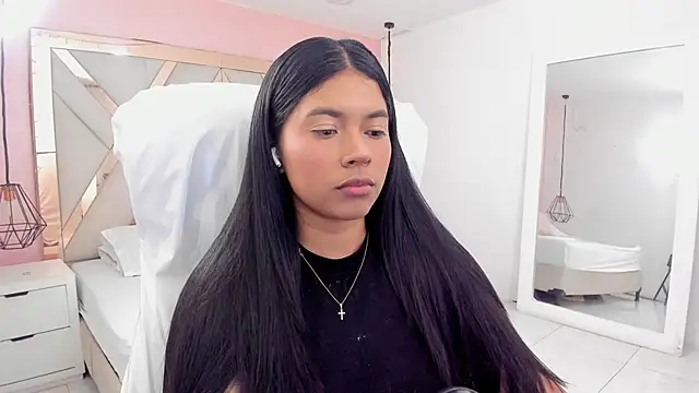 Snapshot of samantaa_shy chatting on November 2025 02:42:02 AM samantaa shy online show from November 2025 02:42:02 AM