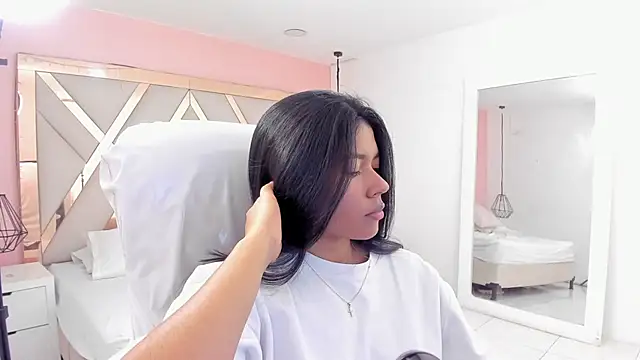 Snapshot of samantaa_shy chatting on November 2025 02:00:02 AM samantaa shy online show from November 2025 02:00:02 AM