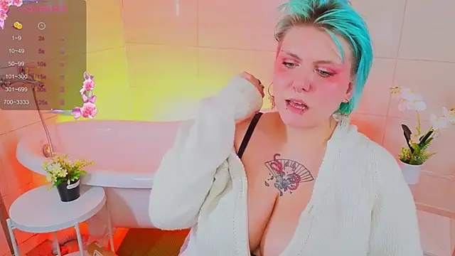 bluelunaray online show from September 2025 09:53:02 AM