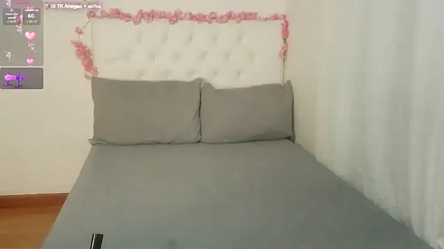 AbrilVelastegui7 online show from February 2026 11:53:02 PM