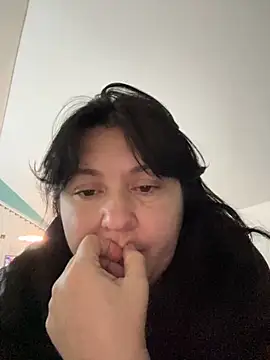 Liza Will online show from November 2025 08:08:02 PM