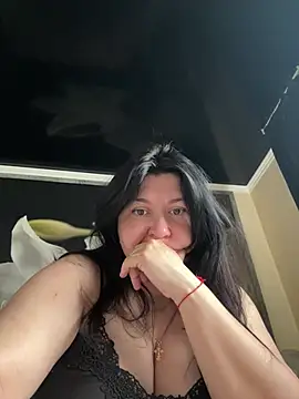Snapshot of Liza_Will chatting on April 2026 06:40:02 AM Liza Will online show from April 2026 06:40:02 AM