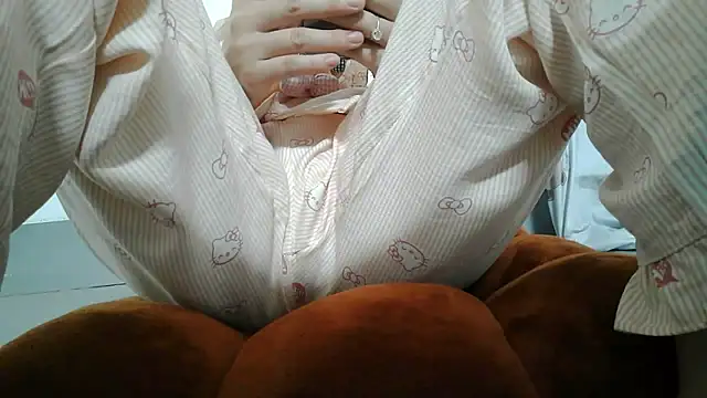 Emachiii online show from March 2026 05:35:02 AM