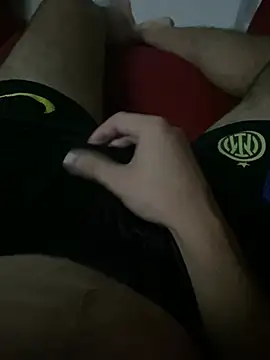 Snapshot of The_Ouro69 chatting on April 2026 04:10:02 AM The Ouro69 online show from April 2026 04:10:02 AM