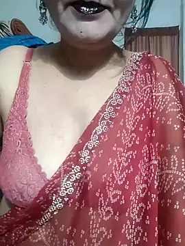 Snapshot of Cuty_siya_143 chatting on January 2026 09:04:02 AM Cuty siya 143 online show from January 2026 09:04:02 AM