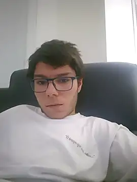 Toritobeer85 online show from May 2026 10:16:02 PM