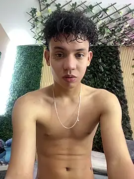 JoseLucian online show from October 2025 08:09:02 PM