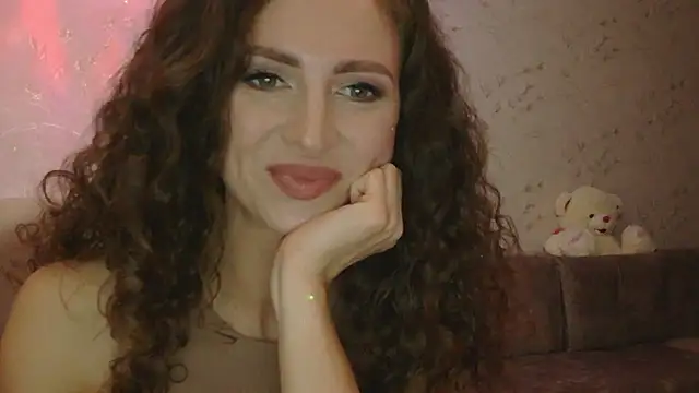 Amber Carrol online show from October 2025 05:33:02 PM