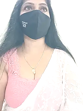 Snapshot of shivani27 chatting on May 2026 06:01:01 PM shivani27 online show from May 2026 06:01:01 PM