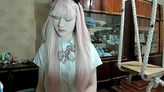 kioshi kiss online show from October 2025 03:13:01 PM