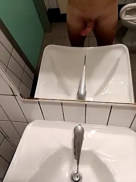 losteccafisso online show from February 2026 12:56:01 PM