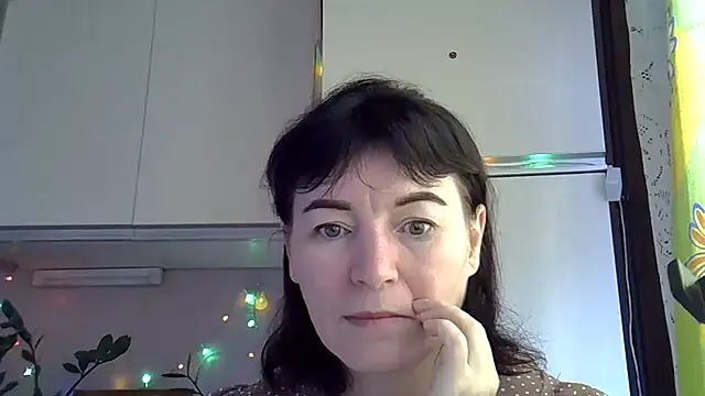 Krystal 82 online show from September 2025 06:06:02 AM