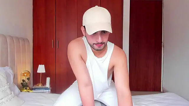 Dark beauty2 online show from September 2025 05:57:02 PM