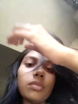 Snapshot of queen_girl_ chatting on September 2025 05:34:02 AM queen girl online show from September 2025 05:34:02 AM