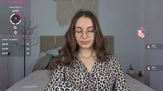 Real cutie1 online show from November 2025 01:44:02 PM