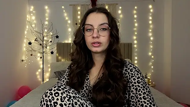 Real cutie1 online show from January 2026 01:48:02 PM