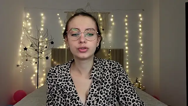 Real cutie1 online show from January 2026 01:57:01 PM