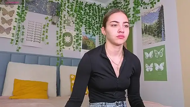 Snapshot of Ashley_Pierce chatting on October 2025 04:11:01 AM Ashley Pierce online show from October 2025 04:11:01 AM