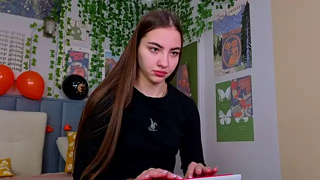 Snapshot of Ashley_Pierce chatting on October 2025 04:12:02 AM Ashley Pierce online show from October 2025 04:12:02 AM