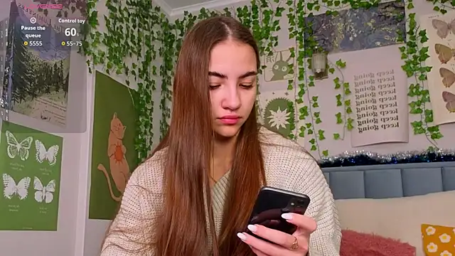 Ashley Pierce online show from December 2025 04:08:01 AM