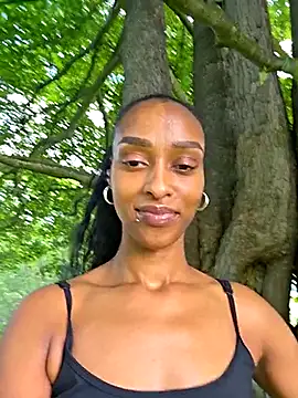 Snapshot of Hazel_Dollxx chatting on June 2026 02:04:02 PM Hazel Dollxx online show from June 2026 02:04:02 PM