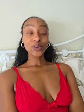 Snapshot of Hazel_Dollxx chatting on June 2026 09:15:01 AM Hazel Dollxx online show from June 2026 09:15:01 AM