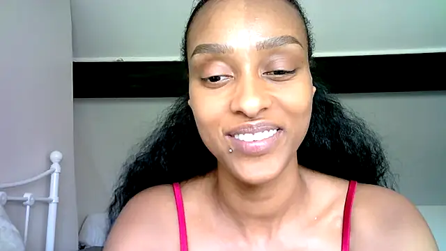 Snapshot of Hazel_Dollxx chatting on July 2026 01:09:02 PM Hazel Dollxx online show from July 2026 01:09:02 PM