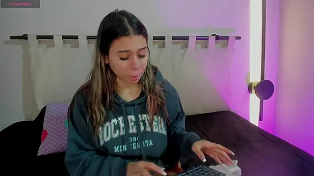 Rachell criss online show from March 2026 04:18:01 AM