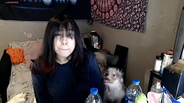 London Ray online show from November 2025 12:46:01 AM